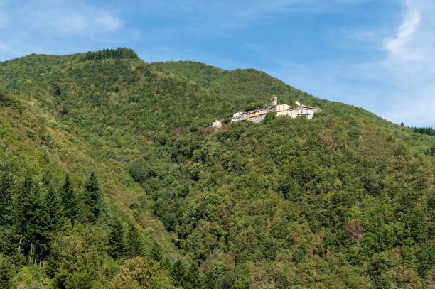 Borgo di montagna nell'Appennino pistoiese, il paesaggio tipico di Marliana